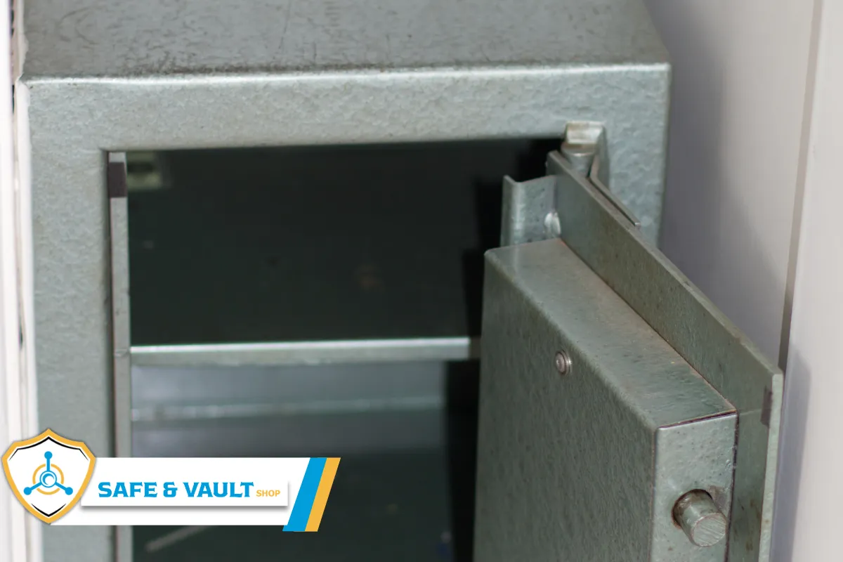 How Older Safes and Vault Locks Actually Work